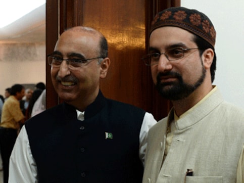 Heads they win, tails we lose: India should have ignored Pakistan's invite to Hurriyat Heads they win, tails we lose: India should have ignored Pakistan's invite to Hurriyat