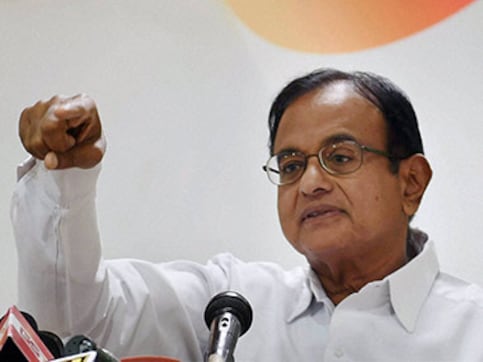 Congress, BJP clash over 'Hindu terrorism' remark: Rajnath has taken comment out of context, says Chidambaram Congress, BJP clash over 'Hindu terrorism' remark: Rajnath has taken comment out of context, says Chidambaram