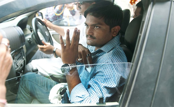 Hardik Patel takes his agenda to Delhi with a press conference in the capital Hardik Patel takes his agenda to Delhi with a press conference in the capital