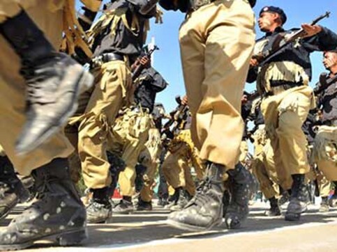 Four Lashkar-e-Jhangvi members, including top commander killed by security officers in Quetta Four Lashkar-e-Jhangvi members, including top commander killed by security officers in Quetta