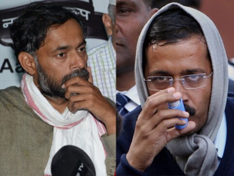 Kejriwal condemns 'barbaric' police action against Yogendra Yadav, seeks Rajnath's intervention Kejriwal condemns 'barbaric' police action against Yogendra Yadav, seeks Rajnath's intervention