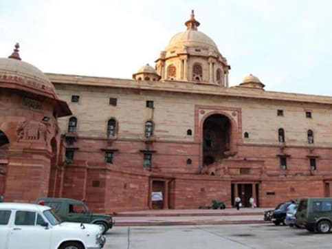 Bureaucratic reshuffle: Department of Personnel and Training appoints 35 senior officials in new roles Bureaucratic reshuffle: Department of Personnel and Training appoints 35 senior officials in new roles