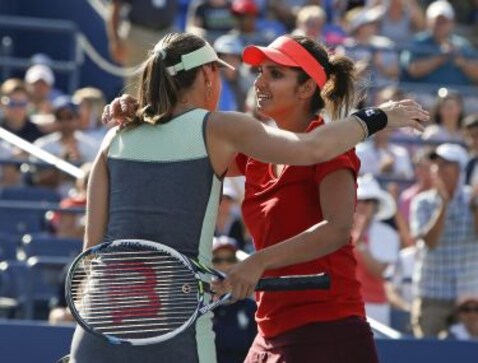 Eight titles in 2015: Sania Mirza, Martina Hingis win China Open