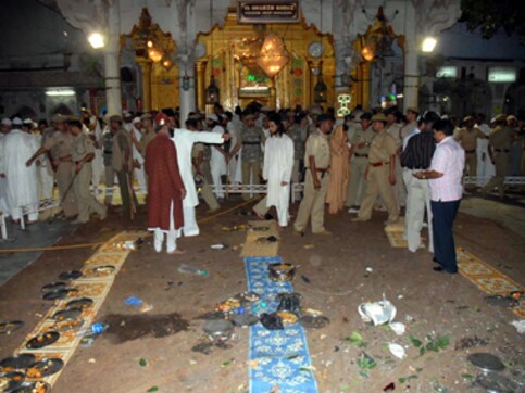 Ajmer dargah vacated, searched after hoax call threatening bomb blast Ajmer dargah vacated, searched after hoax call threatening bomb blast