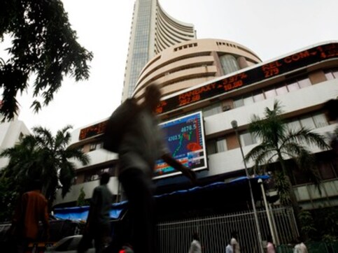 Sensex gains 69 pts in volatile trades; Re rebounds 18 paise Sensex gains 69 pts in volatile trades; Re rebounds 18 paise