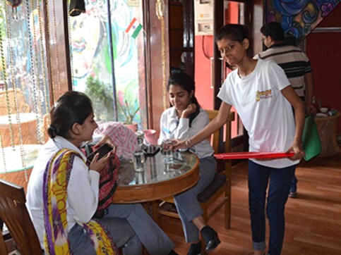 Near the Taj Mahal, another beautiful place: Sheroes, a food joint run by acid victims Near the Taj Mahal, another beautiful place: Sheroes, a food joint run by acid victims