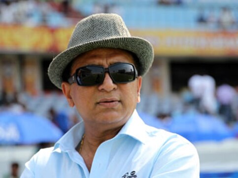 Dhoni had no flexibility while making bowling changes at Wankhede: Gavaskar Dhoni had no flexibility while making bowling changes at Wankhede: Gavaskar