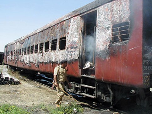 Absconding accused in 2002 Godhra train burning arrested Absconding accused in 2002 Godhra train burning arrested