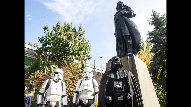 The irony is strong with this one: Ukrainians transform famed Lenin statue into Darth Vader The irony is strong with this one: Ukrainians transform famed Lenin statue into Darth Vader