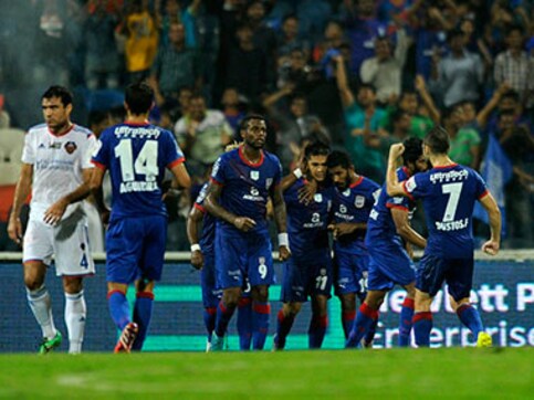ISL 2015: Chhetri and Piquionne on target as Mumbai City FC beat FC Goa for second win in a row ISL 2015: Chhetri and Piquionne on target as Mumbai City FC beat FC Goa for second win in a row