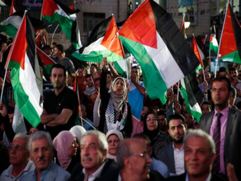 Palestinian flag flies at UN for the first time, President Abbas seeks full membership status Palestinian flag flies at UN for the first time, President Abbas seeks full membership status