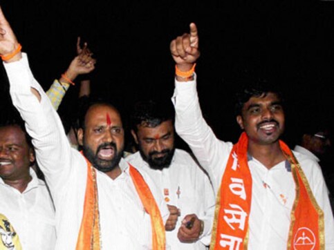 Relationship status: It's complicated, as Shiv Sena continues to take potshots at ally BJP Relationship status: It's complicated, as Shiv Sena continues to take potshots at ally BJP