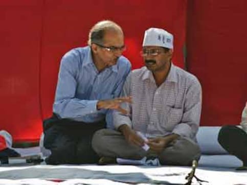This is a 'mahajokepal': Prashant Bhushan calls for Arvind Kejriwal's resignation This is a 'mahajokepal': Prashant Bhushan calls for Arvind Kejriwal's resignation