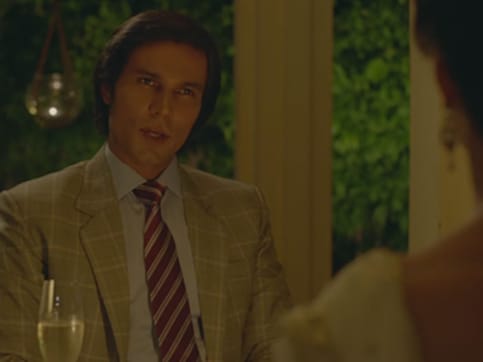 Main Aur Charles falls apart at the seams: Only Randeep Hooda as Sobhraj holds it together Main Aur Charles falls apart at the seams: Only Randeep Hooda as Sobhraj holds it together