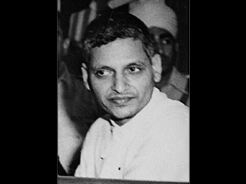 Nathuram Godse row: Now, Hindu Mahasabha calls RSS 'the biggest traitor' Nathuram Godse row: Now, Hindu Mahasabha calls RSS 'the biggest traitor'