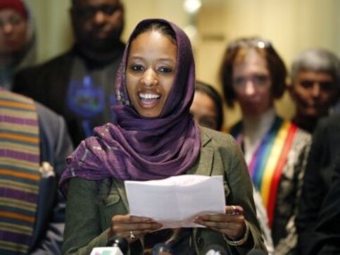 Boot for a scarf? Christian professor put on leave for wearing headscarf in solidarity with Muslims Boot for a scarf? Christian professor put on leave for wearing headscarf in solidarity with Muslims