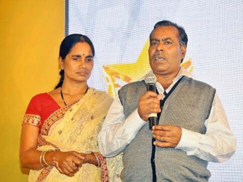 2012 Delhi gangrape victim's father welcomes President Ram Nath Kovind's decision to reject mercy plea of death row convict Mukesh Singh 2012 Delhi gangrape victim's father welcomes President Ram Nath Kovind's decision to reject mercy plea of death row convict Mukesh Singh