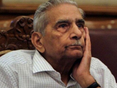 Shanti Bhushan breaks silence on 'wholly illegal' transfer of shares in National Herald case Shanti Bhushan breaks silence on 'wholly illegal' transfer of shares in National Herald case