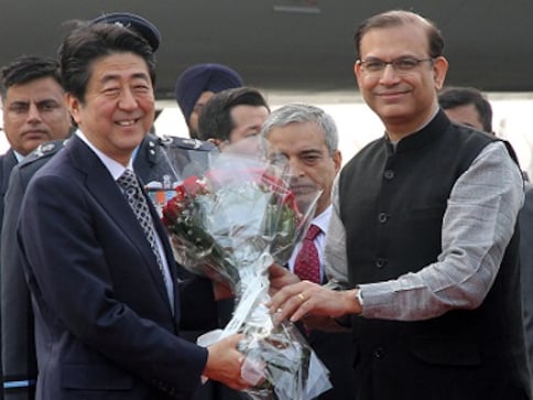 Japan's Prime Minister Shinzo Abe arrives in New Delhi Japan's Prime Minister Shinzo Abe arrives in New Delhi