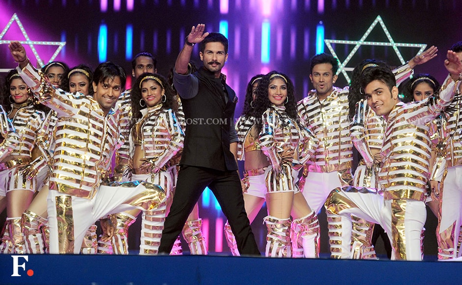 Shahid Kapoor's dance performance at the event. Sachin Gokhale/Firstpost Shahid Kapoor's dance performance at the event. Sachin Gokhale/Firstpost