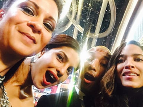 Priyanka Chopra takes selfie with Pharell Williams at Oscars 2016 Priyanka Chopra takes selfie with Pharell Williams at Oscars 2016