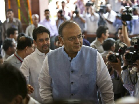 Budget 2016: A pro-poor budget; adherence to fiscal deficit a big positive, say experts Budget 2016: A pro-poor budget; adherence to fiscal deficit a big positive, say experts