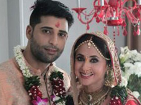 It's official: Urmila Matondar ties the knot with Kashmiri businessman Mohsin Akhtar Mir It's official: Urmila Matondar ties the knot with Kashmiri businessman Mohsin Akhtar Mir