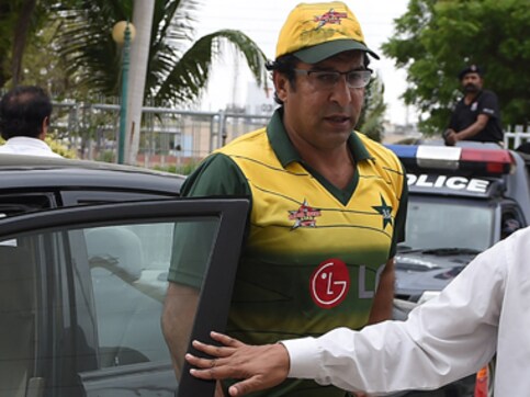 Drunk man interrupts Wasim Akram's TV interview after India-Australia World T20 clash Drunk man interrupts Wasim Akram's TV interview after India-Australia World T20 clash