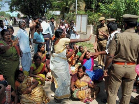 Dissent diary: The women protesting the Kudankulam power plant are chronicled in a new book Dissent diary: The women protesting the Kudankulam power plant are chronicled in a new book