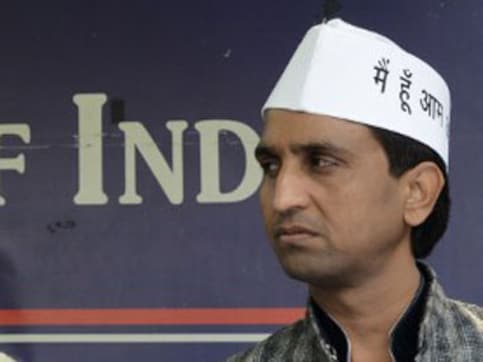 Made defamatory remarks against Arun Jaitley based on information received from Arvind Kejriwal, Kumar Vishwas tells Delhi HC Made defamatory remarks against Arun Jaitley based on information received from Arvind Kejriwal, Kumar Vishwas tells Delhi HC