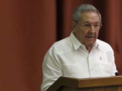 Former Cuban president Raul Castro accuses US of 'tightening the noose' by controlling country's financial transactions Former Cuban president Raul Castro accuses US of 'tightening the noose' by controlling country's financial transactions