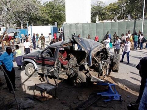 Blast in Mogadishu: Car bomb kills four outside police academy in Somali capital Blast in Mogadishu: Car bomb kills four outside police academy in Somali capital