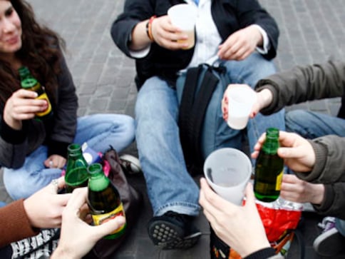 Alcohol consumption can double the risk of heart attack, stroke: Study