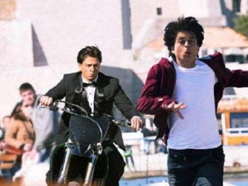 #SRKvsSRK In the battle between Gaurav and Aryan Khanna, the 'Fan' wins #SRKvsSRK In the battle between Gaurav and Aryan Khanna, the 'Fan' wins