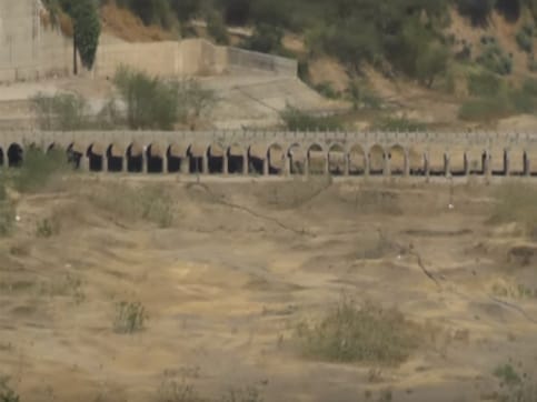 Marathwada drought: Maha has the most dams in the country, but the least effective irrigation network, leaving lakhs in the lurch Marathwada drought: Maha has the most dams in the country, but the least effective irrigation network, leaving lakhs in the lurch