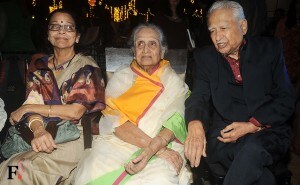 Artist Seema Deo, Sulochana Latkar and Ramesh Deo exchange notes during the launch. <br />Image by Sachin Gokhale/Firstpost Artist Seema Deo, Sulochana Latkar and Ramesh Deo exchange notes during the launch. <br />Image by Sachin Gokhale/Firstpost