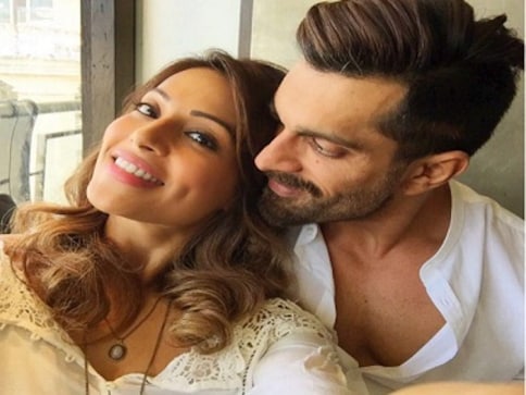 Everything about Bipasha Basu is the best, says beau Karan Singh Grover Everything about Bipasha Basu is the best, says beau Karan Singh Grover