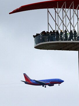 Muslim student kicked off Southwest flight in US for speaking Arabic Muslim student kicked off Southwest flight in US for speaking Arabic