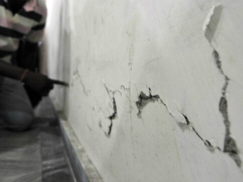 Medium intensity earthquakes jolt Manipur, Gujarat; no casualties reported Medium intensity earthquakes jolt Manipur, Gujarat; no casualties reported