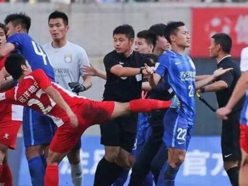 Shaolin shocker: Mass brawl erupts in Chinese FA Cup match between Jiangsu and Wuhan Shaolin shocker: Mass brawl erupts in Chinese FA Cup match between Jiangsu and Wuhan