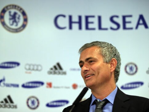 'José Mourinho' still belongs to Chelsea: Manchester United arrival delayed by image rights 'José Mourinho' still belongs to Chelsea: Manchester United arrival delayed by image rights