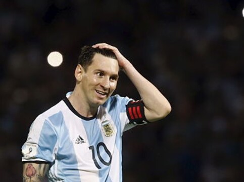 Messi's Copa America campaign in jeopardy after back injury during friendly Messi's Copa America campaign in jeopardy after back injury during friendly