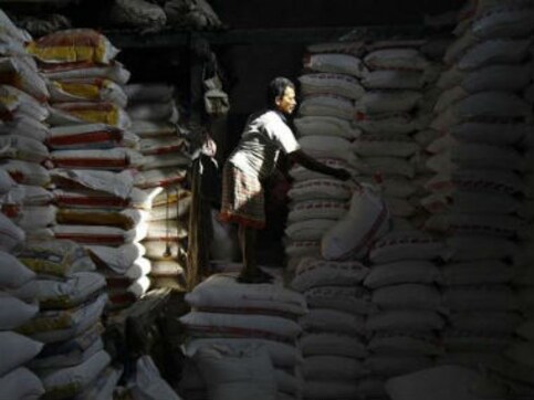India signs deal to import 500,000 tonnes of wheat after drought reduces output India signs deal to import 500,000 tonnes of wheat after drought reduces output