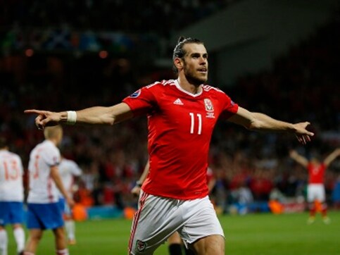 Euro 2016: Brilliant Gareth Bale banishes blues, Wales shed defensive approach to go top of Group B Euro 2016: Brilliant Gareth Bale banishes blues, Wales shed defensive approach to go top of Group B