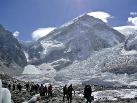 Quake alert: Greater than 7.8 Nepal earthquake could hit Himalayas, says study Quake alert: Greater than 7.8 Nepal earthquake could hit Himalayas, says study