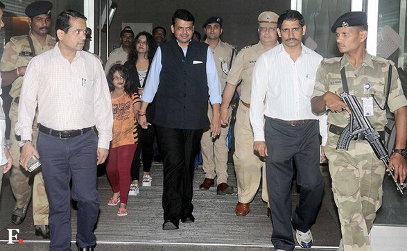Chief Minister Devendra Fadnavis returns from Russia tour Chief Minister Devendra Fadnavis returns from Russia tour