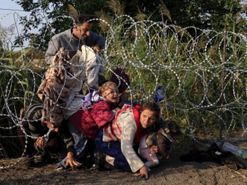 'Cruel' Hungary breaking all the rules over migrants: Human Rights Watch 'Cruel' Hungary breaking all the rules over migrants: Human Rights Watch