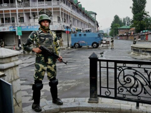 Kashmir unrest: Curfew lifted from four districts after signs of improvement Kashmir unrest: Curfew lifted from four districts after signs of improvement