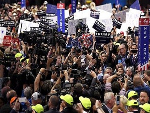 'Lock her up': Crowd breaks into angry chant against Clinton at Republican convention 'Lock her up': Crowd breaks into angry chant against Clinton at Republican convention