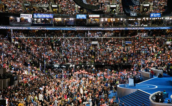 Biden, Kaine, Obama address crowds on Day 3 of Democratic National Convention Biden, Kaine, Obama address crowds on Day 3 of Democratic National Convention